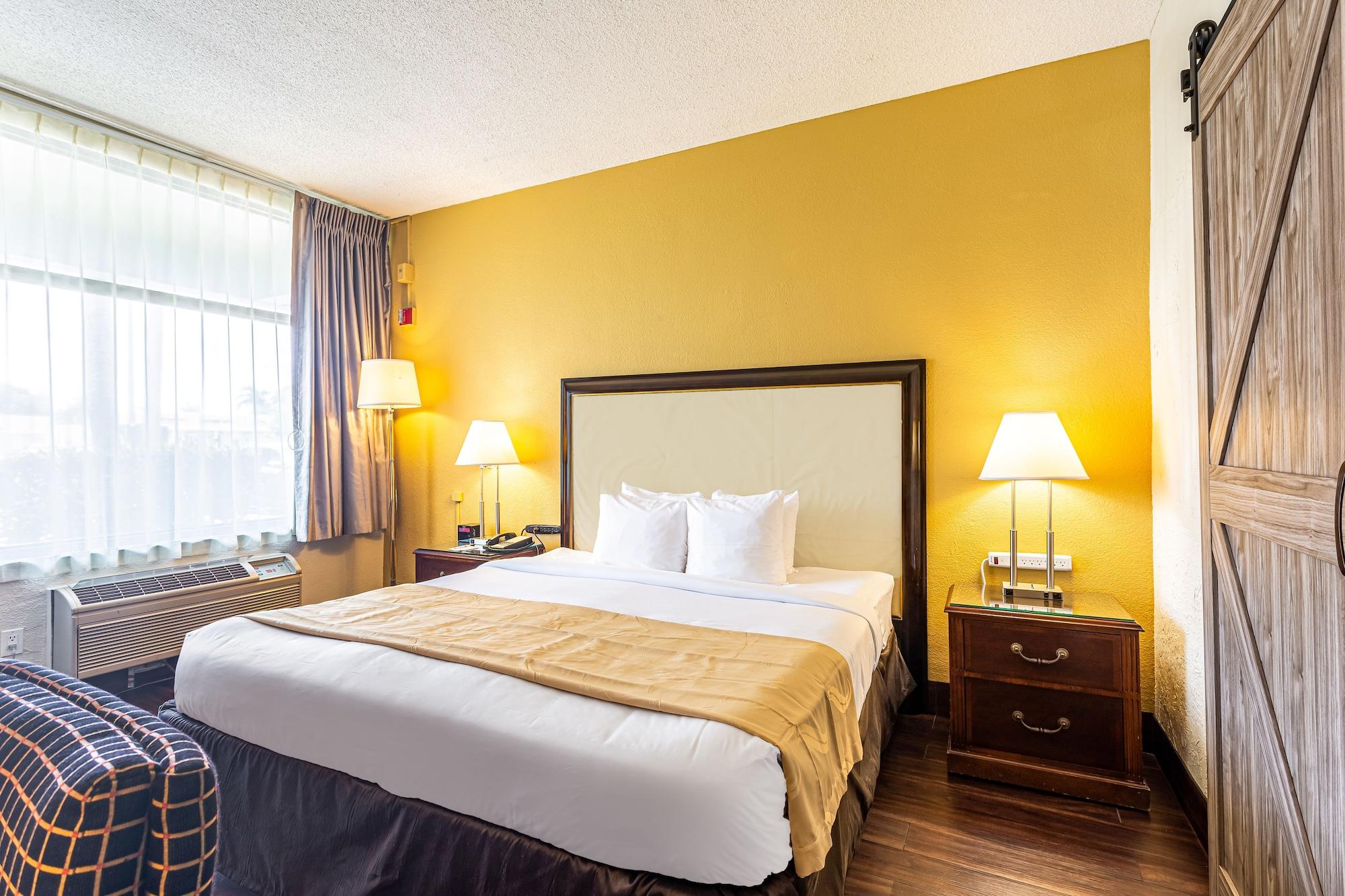 Quality Inn Boca Raton University Area Exterior photo